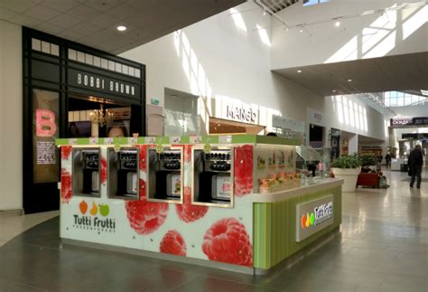 Not to mention they have military discount which is always nice. Международная сеть кафе Tutti Frutti Frozen Yogurt выходит ...