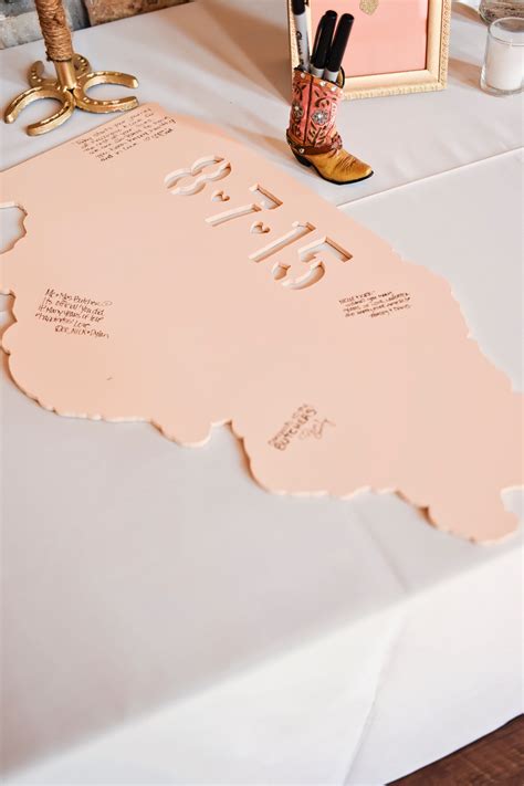 21 Unique Wedding Guest Book Ideas for All Couples | Brides | Wedding