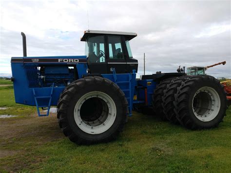 Sold Versatile 1156 Tractors With 4453 Hrs Tractor Zoom