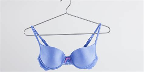 Signs Youre Wearing The Wrong Size Bra How To Buy The Right Bra