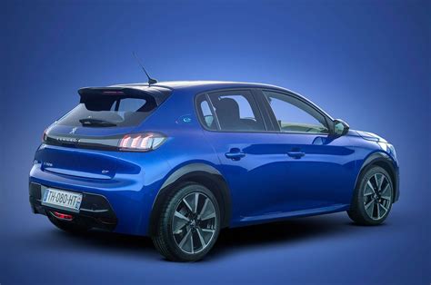 The peugeot 2008 changed my mind about small suvs! Motoring-Malaysia: Groupe PSA & Naza Automotive ...