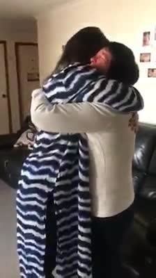 Daughter Travels Across The World To Surprise Mom With Visit On Birthday Jukin Licensing