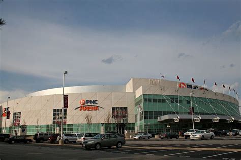 Pnc Arena De Raleighcaroline Ou Raleigh Entertainment And Sports Arena