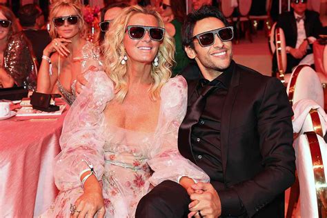 Sandra Lee Makes Red Carpet Debut With Boyfriend Ben Youcef