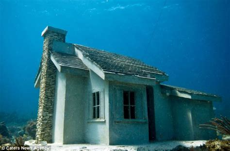 Must Sea Property Artist¿s Underwater Homes Create Submerged City For