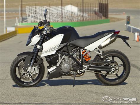 Upload, livestream, and create your own videos, all in hd. 2008 KTM 990 Super Duke Comparison Photos - Motorcycle USA