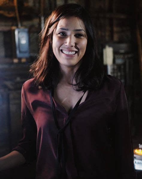 showing off that beautiful smile michaela conlin seeley booth bones tv show beautiful smile