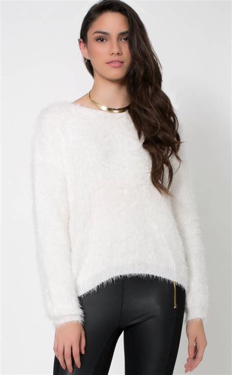 Forever21 Fallwinter Fuzzy White Knit Sweater Size Small