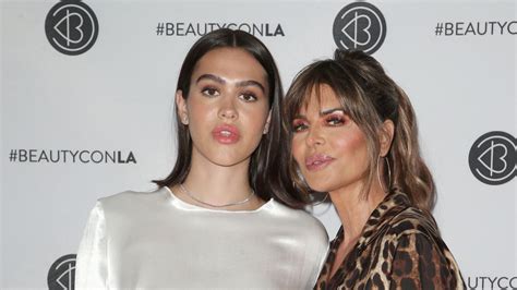 Lisa Rinna And Daughter Amelia Gray Shine At Beautycon