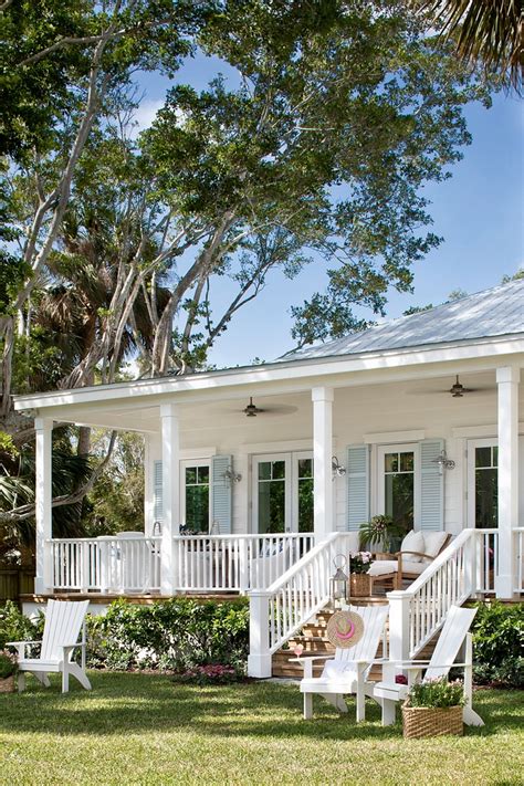 House Tour The Prettiest Florida Cottage Overlooking The Inter Coastal