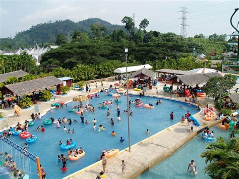 Great for familiesthis property has good facilities for families. Bukit Merah Laketown Resort 15 | Mohd Zairi Mohamad Rozali ...