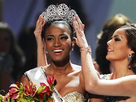Angola S Leila Lopes Wins Miss Universe Fashion Trends Hindustan Times