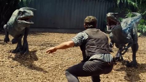 Stand Down Raptors Scene Jurassic World 2015 Movie Clip Hd Mo Vies Youtube