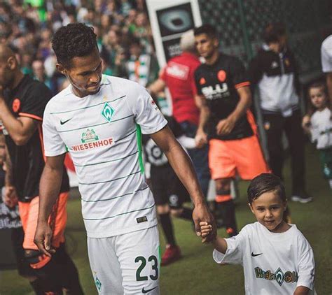 Přečtěte si aktuální informace o tématu anna gebre selassie na webu isport.blesk.cz. bring it. #werder - Theodor Gebre Selassie | Facebook