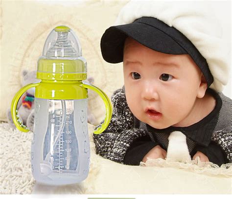 High Quality 240ml Baby Bottle With Handle Cute Heart Printed Standard