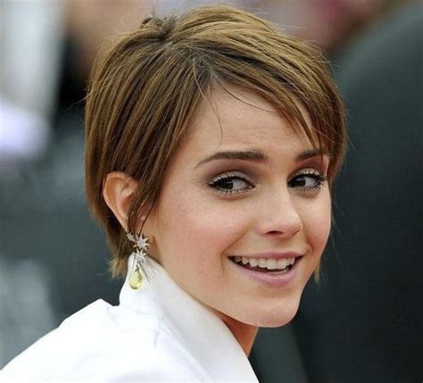 20 Emma Watson Pixie Cuts For 2022 Short Hair Models