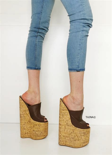 30 cm Extreme High Heel Cork Mules | High heels, Extreme high heels, High heel sandals platform