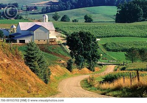 Rolling Hills Of Holmes County Ohio Amish Farm And Country Life