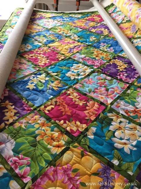 Idea For Quilt Hawaiian Fabric Quilt Flower Quilts Hawaiian Quilts