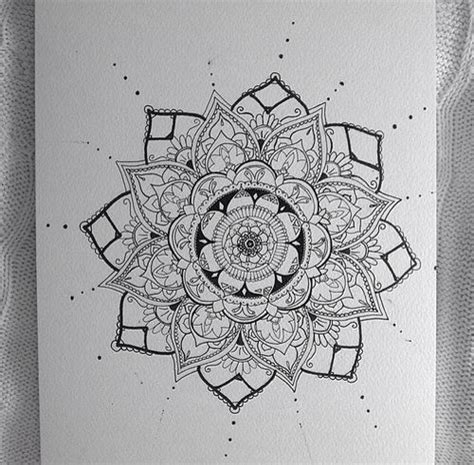 If you want to learn how to draw tattoos, then here is one video where we will teach you lion tattoo drawings on paper.this is quite easy and cool tattoo des. Henna design on paper | Henna drawings, Henna designs on ...