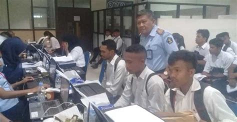 Kami sebagai pejuang cpns kemenkumham 2017 yang mendambakan proses yang jujur dan bersih merasa dirugikan ! Kuota CPNS Kemenkumham Maluku Alami Peningkatan - Tribun ...