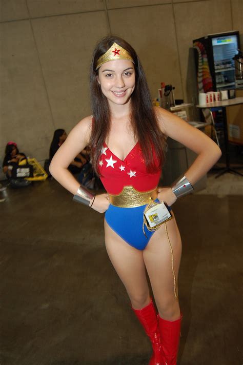 Adelaide Kane Wonder Woman Comic Con