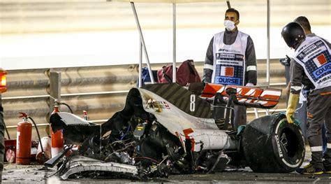 Please be aware that there is some graphic footage included in this video. Le paddock « choqué » par l'accident de Grosjean