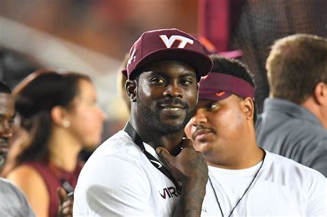 Michael Vick To Be Inducted Into The Virginia Tech Sports Hall Of Fame Gobbler Country