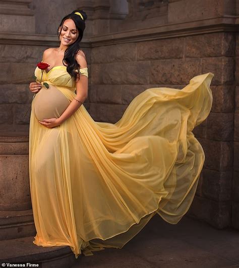 Photographer Dresses Pregnant Women Up As Disney Princesses Daily