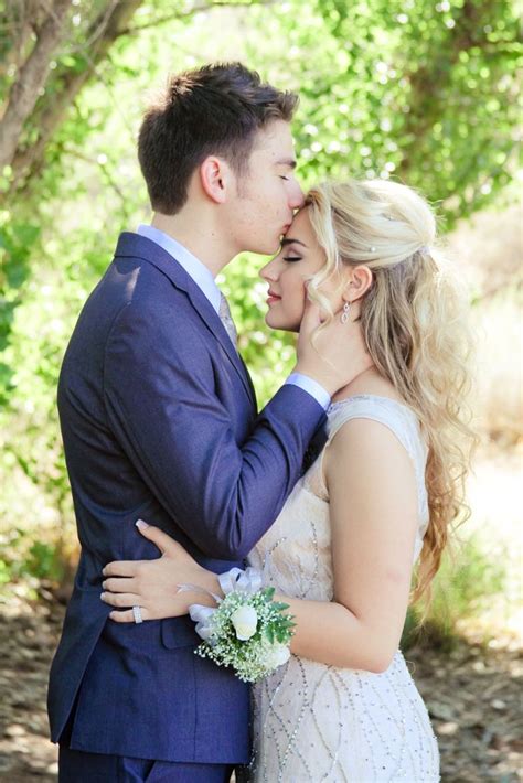 Kissing My Forehead Prom Photo W Kell Engagement Pictures Poses Wedding Poses Prom Photos