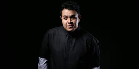 © © all rights reserved. Rilis 'MONOKROM', Tulus Ungkap Arti Judul Album Terbarunya ...