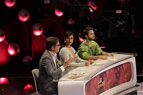 Quatro meses depois de chegar à tvi, a nortenha vai assumir a condução do programa a solo. Maria Cerqueira Gomes usa amuleto por baixo de vestido em ...