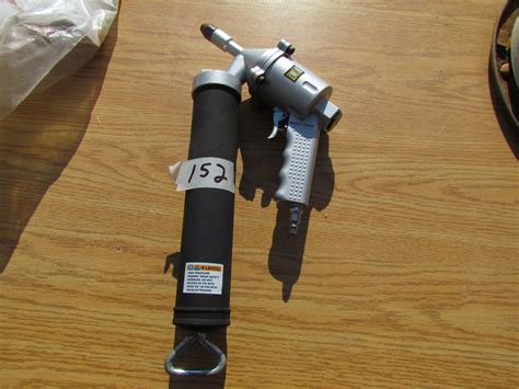 GREASE GUN (AIR POWERED) - Schmalz Auctions