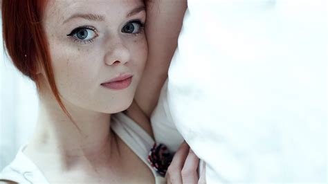 Wallpaper Face Women Redhead Model Long Hair Blue Eyes Pornstar In Bed Freckles