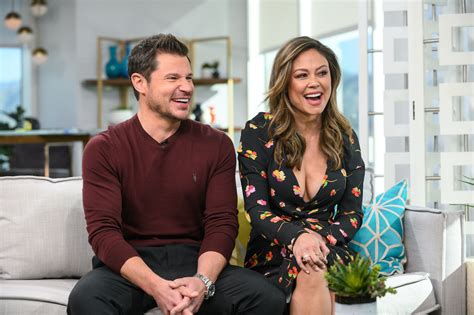 Nick And Vanessa Lachey Are The Perfect Couple For Netflixs Dating Shows