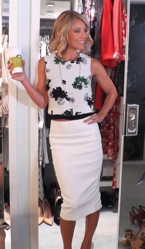 Kelly Ripa In An Alc Top And Intermix Skirt Pencil Skirt Casual