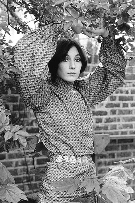 Anh008 Anjelica Huston Iconic Images