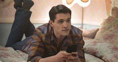Riverdale season 5 songs by episode. "Riverdale" Season 3 Has an Official Premiere Date | Teen ...