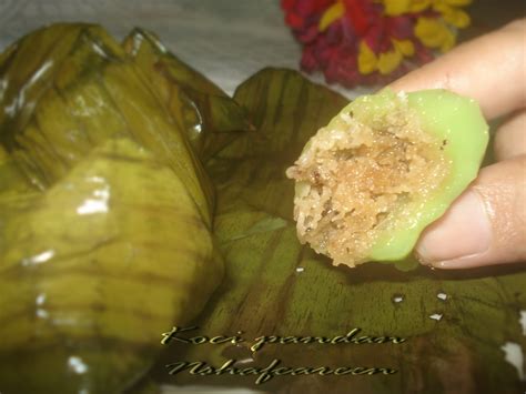 Masukkan dalam peti lebih kurang 1 jam. Kuih Koci Padan ~ Nshafeareen®