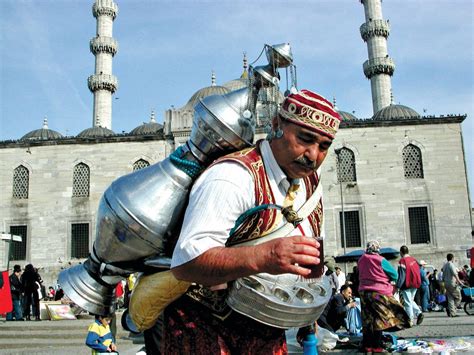 Istanbul Tea Vendor Meet Plan Go