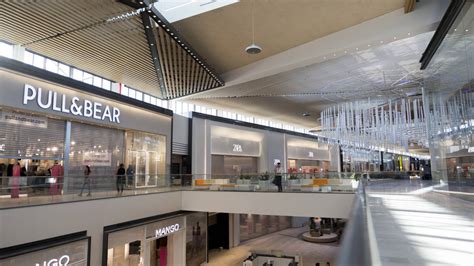 Las Tiendas De Los Centros Comerciales Podrán Abrir El Lunes Si Tienen