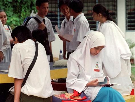 Kastam di bawah kementerian apa. Peperiksaan percubaan SPM dibatalkan, Menteri jelas apa yg ...