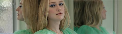 3840x1080 Resolution Dakota Fanning In Green 3840x1080 Resolution