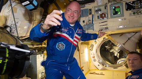 The One Tv Show That Astronaut Scott Kelly Binge Watched To Get Through His One Year In Space
