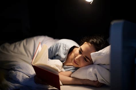 why you should read before bed if you have trouble sleeping popsugar fitness uk