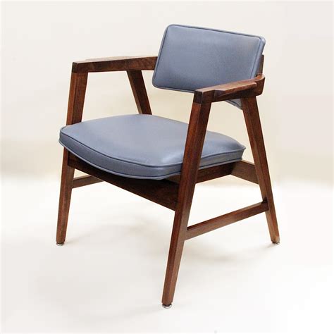 Set of 8 Mid-Century Modern Walnut and Gray Leather Dining Chairs by