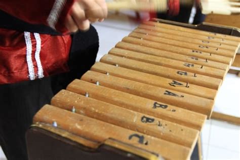 Mengenal Alat Musik Melodis Tradisional Dari Indonesia