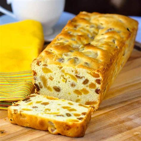 Old fashioned raisin cake ingredients. Apricot Raisin Cake | Recipe | Raisin cake, Christmas cake ...