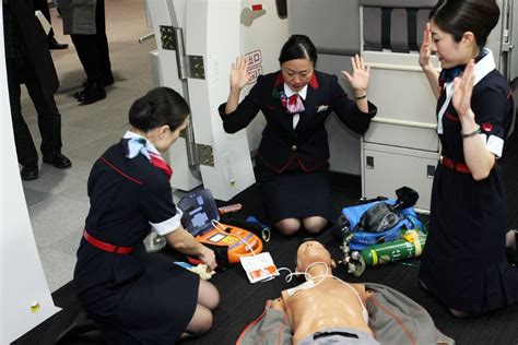 【thai Smile Airways】cabin Crew Traning Service First Aid Thailand Airlines Safetytranig 空服員受訓