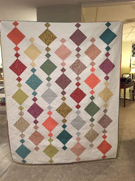 Chandelier Quilt variation | Quilts, Quilting projects, Colorful quilts